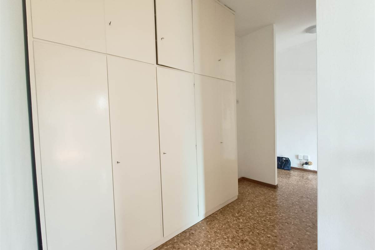 APPARTAMENTO TRILOCALE - ZONA BORGHI - COMO