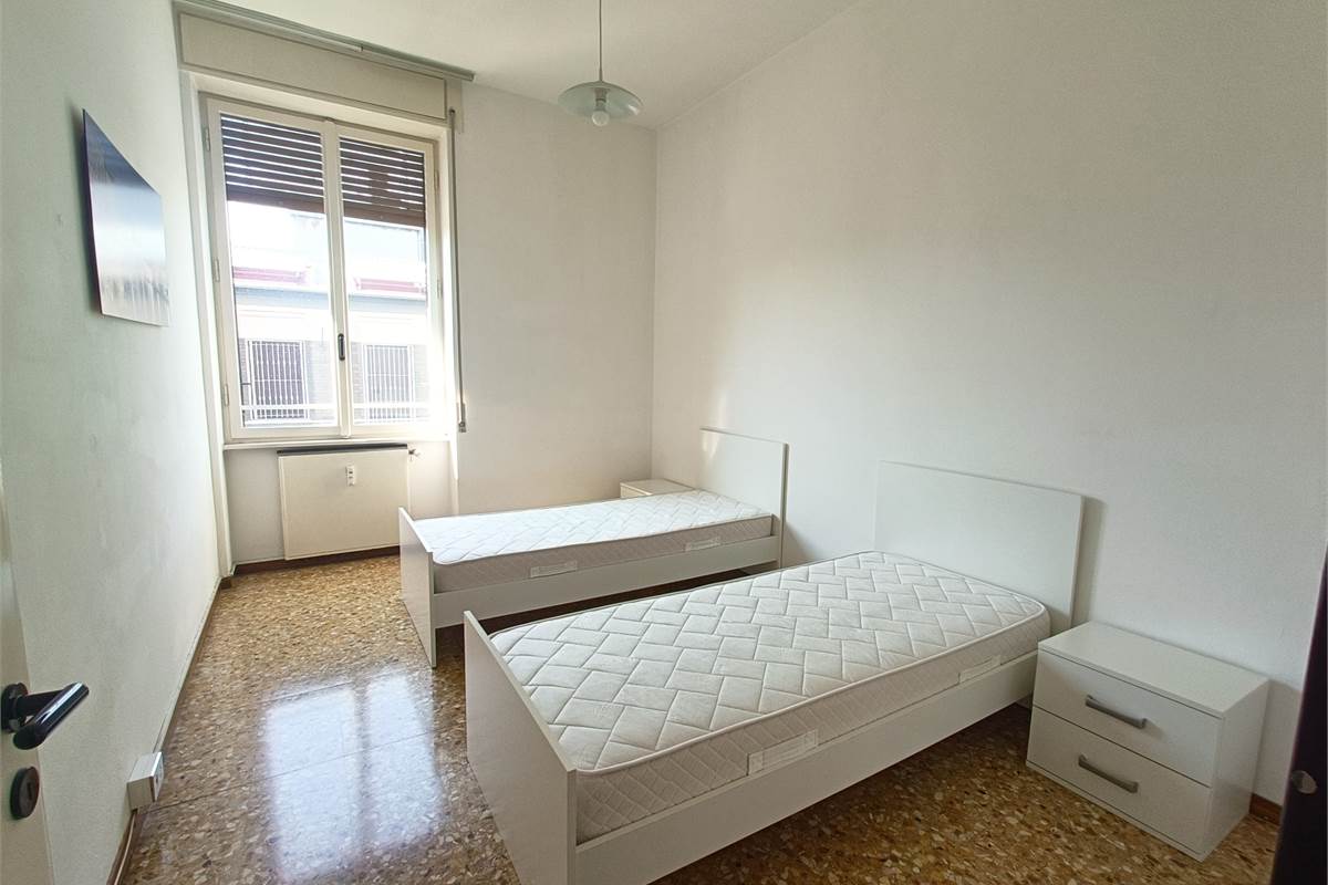 APPARTAMENTO TRILOCALE - ZONA BORGHI - COMO
