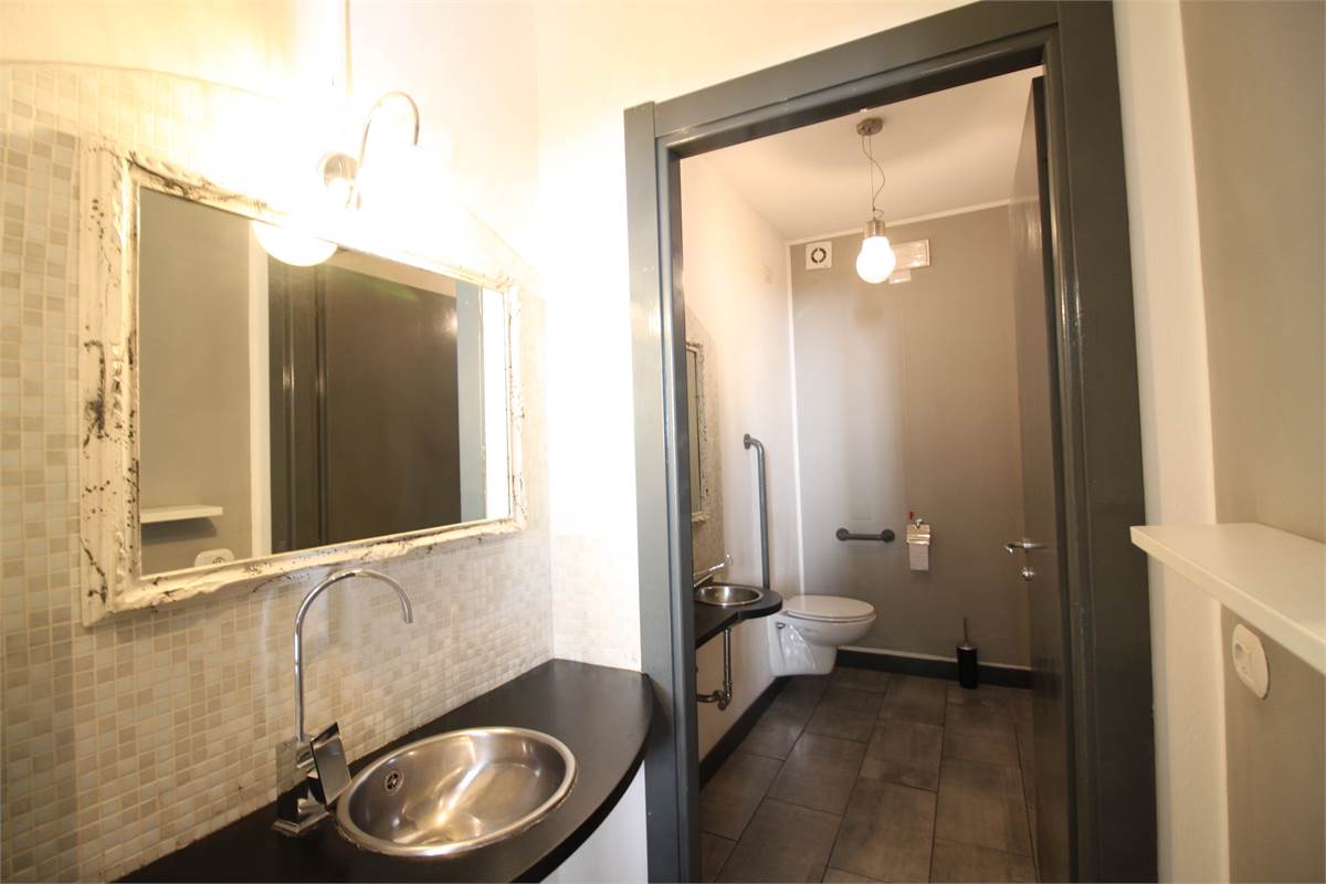 IMMOBILE COMMERCIALE  CERNOBBIO