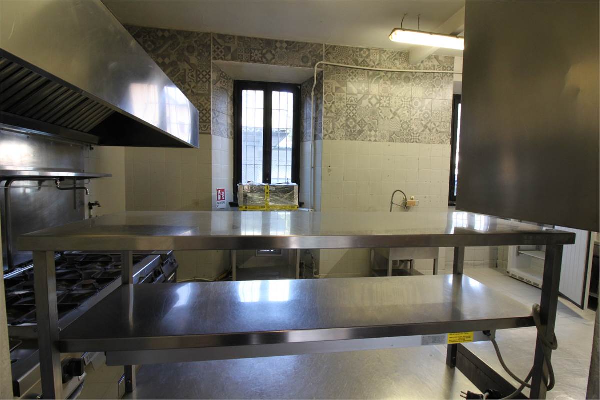 IMMOBILE COMMERCIALE  CERNOBBIO