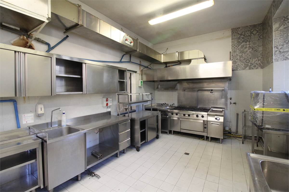 IMMOBILE COMMERCIALE  CERNOBBIO