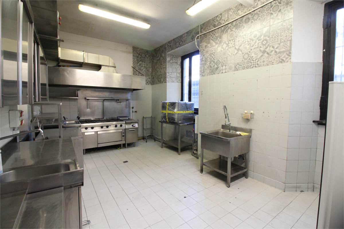 IMMOBILE COMMERCIALE  CERNOBBIO