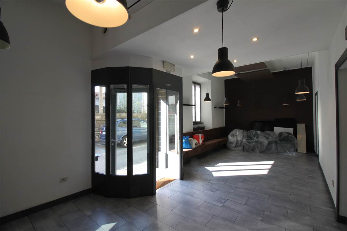 IMMOBILE COMMERCIALE  CERNOBBIO