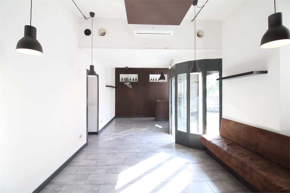 IMMOBILE COMMERCIALE  CERNOBBIO