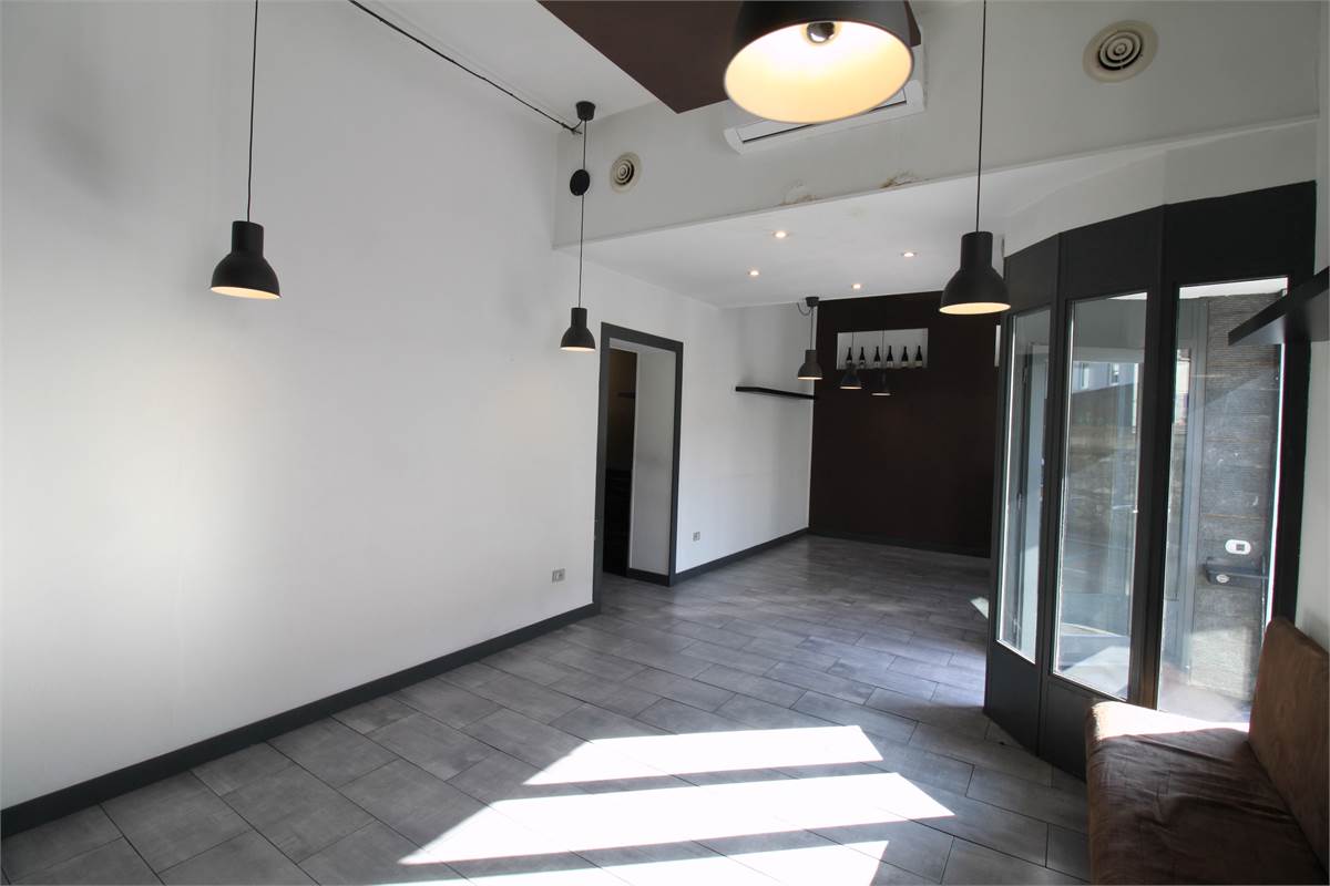 IMMOBILE COMMERCIALE  CERNOBBIO