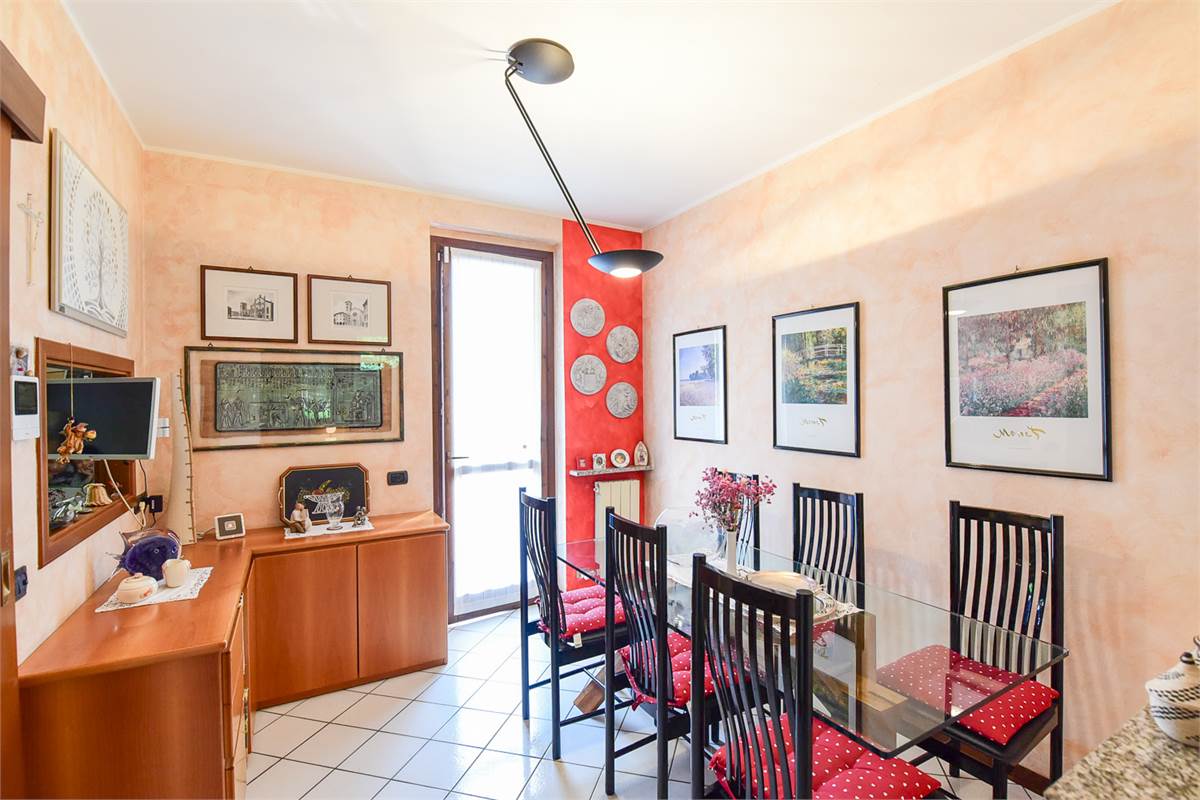VILLA DI TESTA CON GIARDINO