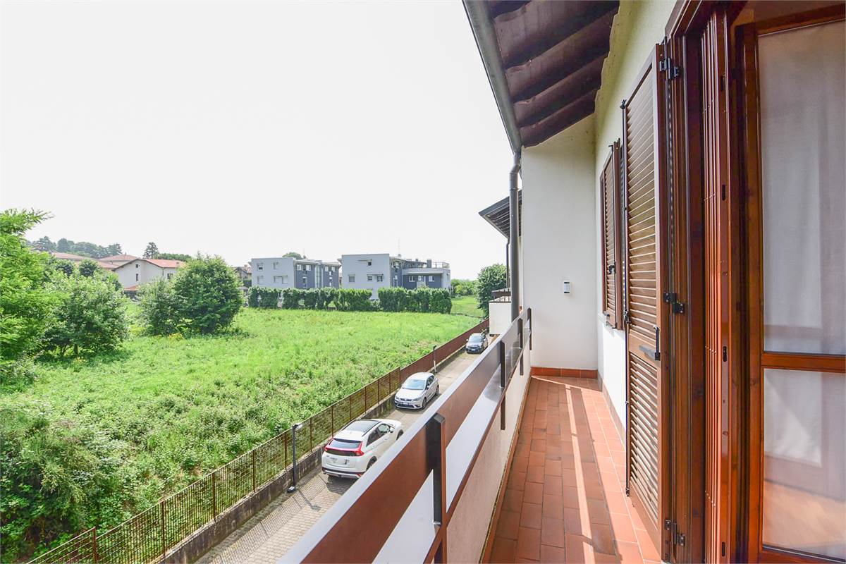 VILLA DI TESTA CON GIARDINO
