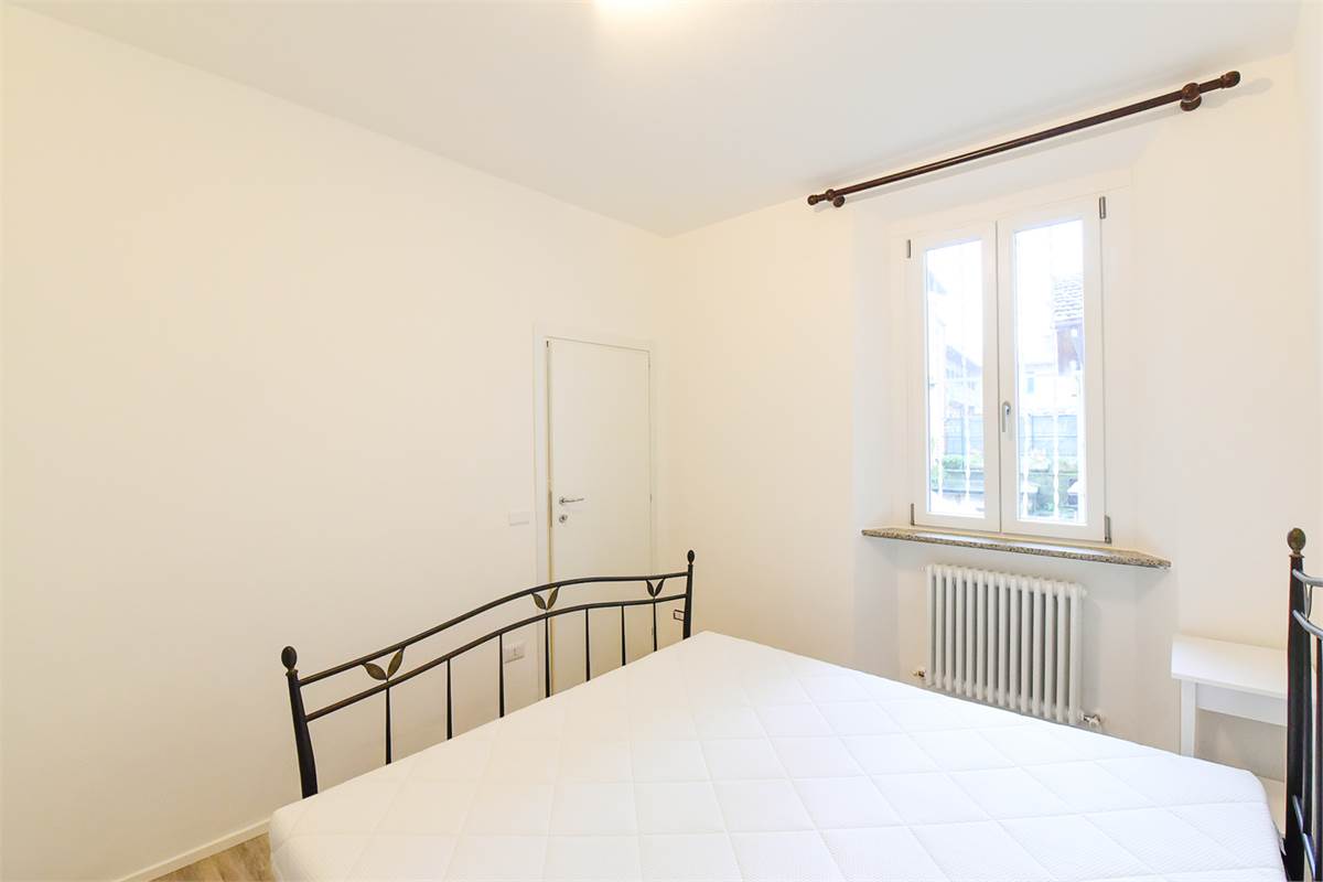 ELEGANTE TRILOCALE RISTRUTTURATO IN CENTRO COMO