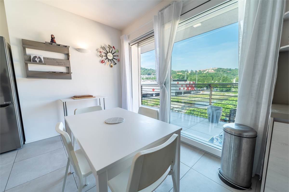 NUOVO QUADRILOCALE CON TERRAZZO E BOX CERNOBBIO