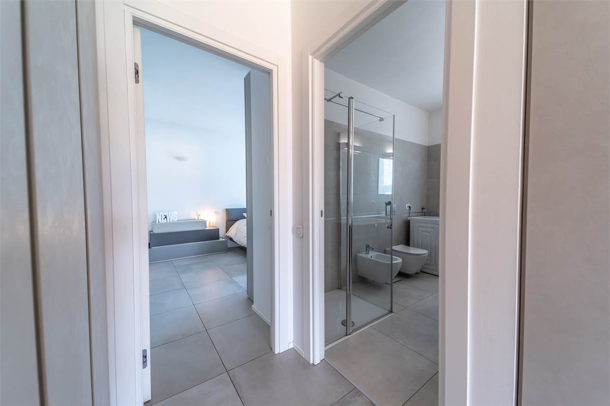 NUOVO QUADRILOCALE CON TERRAZZO E BOX CERNOBBIO