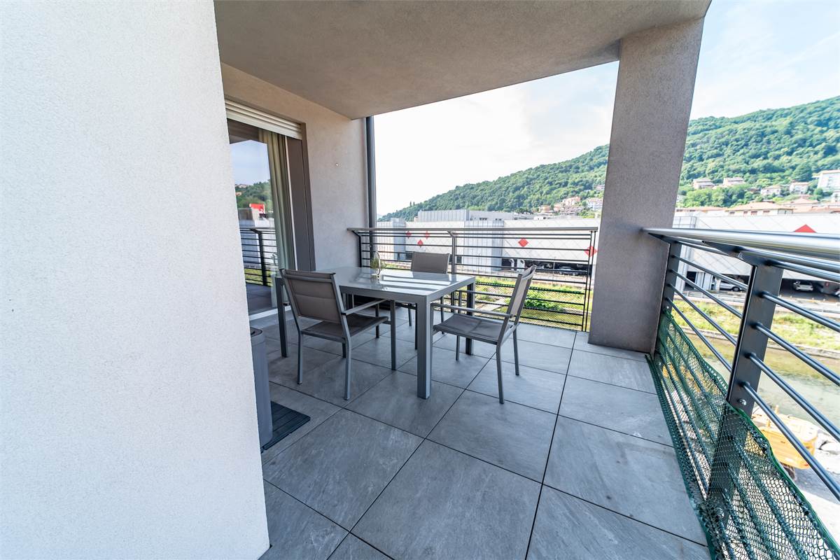 NUOVO QUADRILOCALE CON TERRAZZO E BOX CERNOBBIO