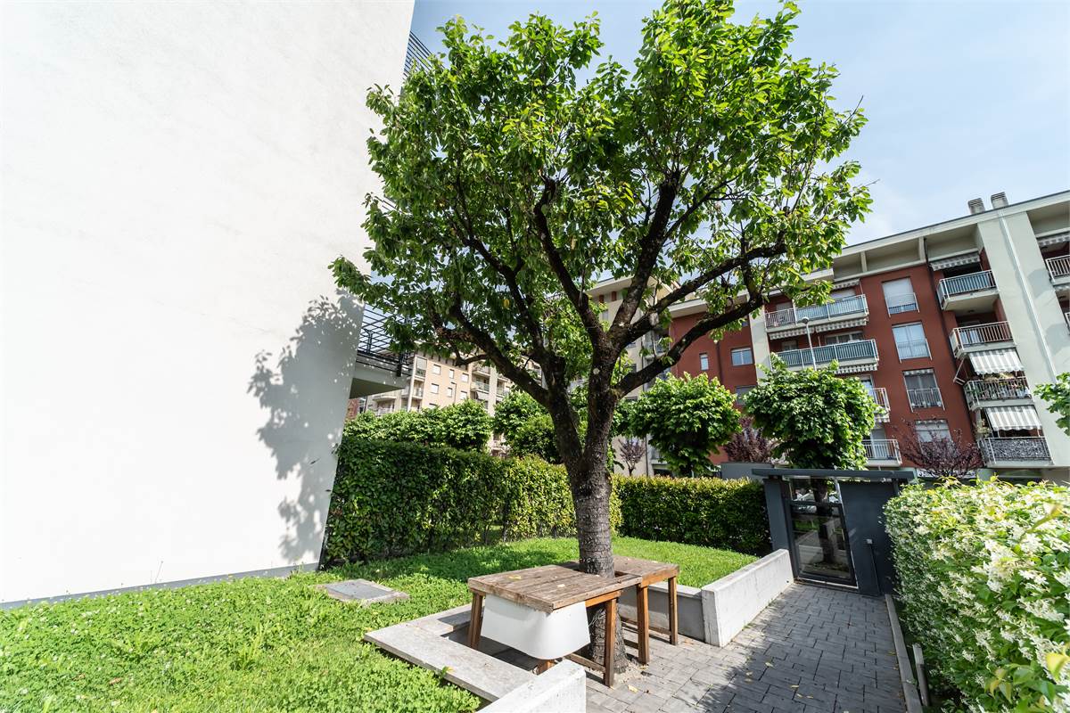 NUOVO QUADRILOCALE CON TERRAZZO E BOX CERNOBBIO