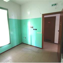 LOCALE COMMERCIALE MULTIFUNZIONALE A CERNOBBIO - DISPONIBILE DA SUBITO