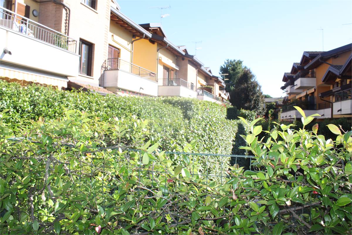 TRILOCALE con giardino privato e box doppio in POSIZIONE CENTRALISSIMA
