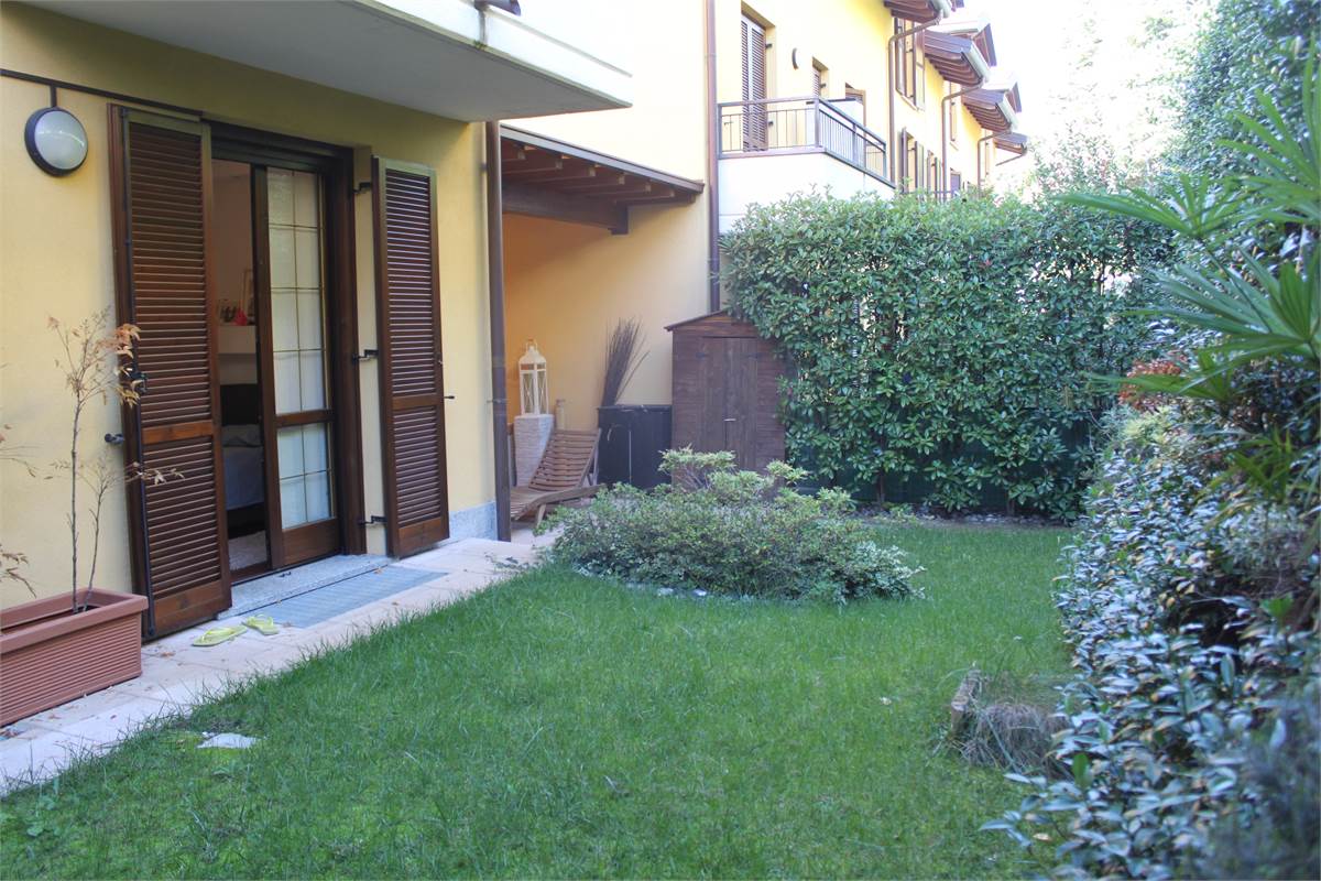 TRILOCALE con giardino privato e box doppio in POSIZIONE CENTRALISSIMA