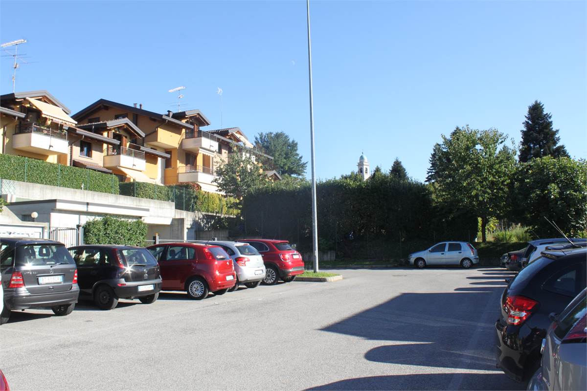 TRILOCALE con giardino privato e box doppio in POSIZIONE CENTRALISSIMA