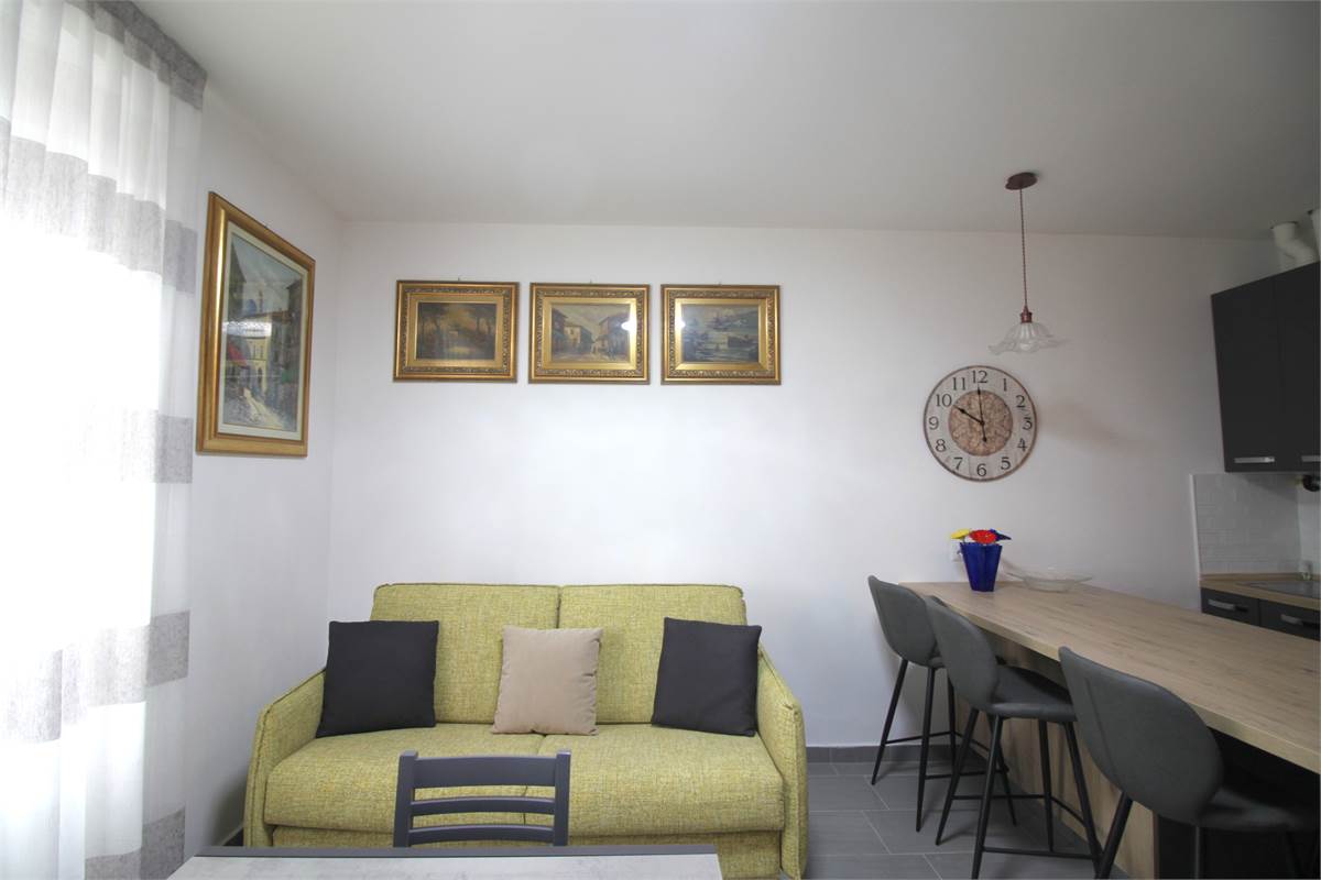 MODERNO BILOCALE ZONA CAMERLATA
