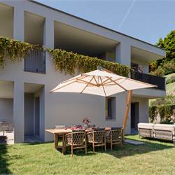 A/1 - Elegante Trilocale con ampio Giardino 