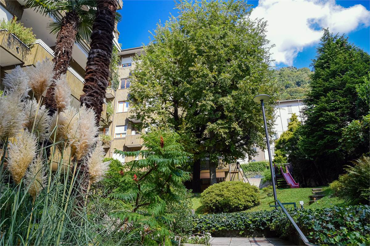 Affitto Appartamento Signorile a Como (CO) - Zona Via Zezio