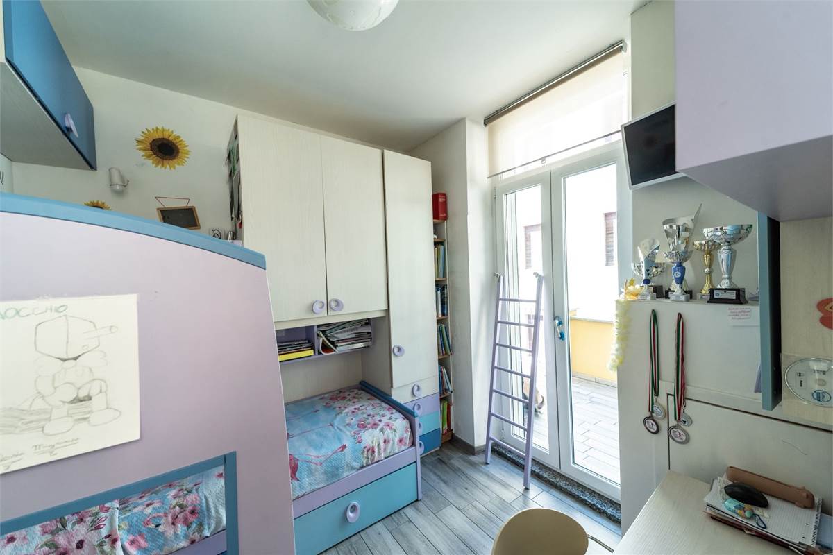 QUADRILOCALE SU DUE LIVELLI CON TERRAZZA VISTA LAGO COMO