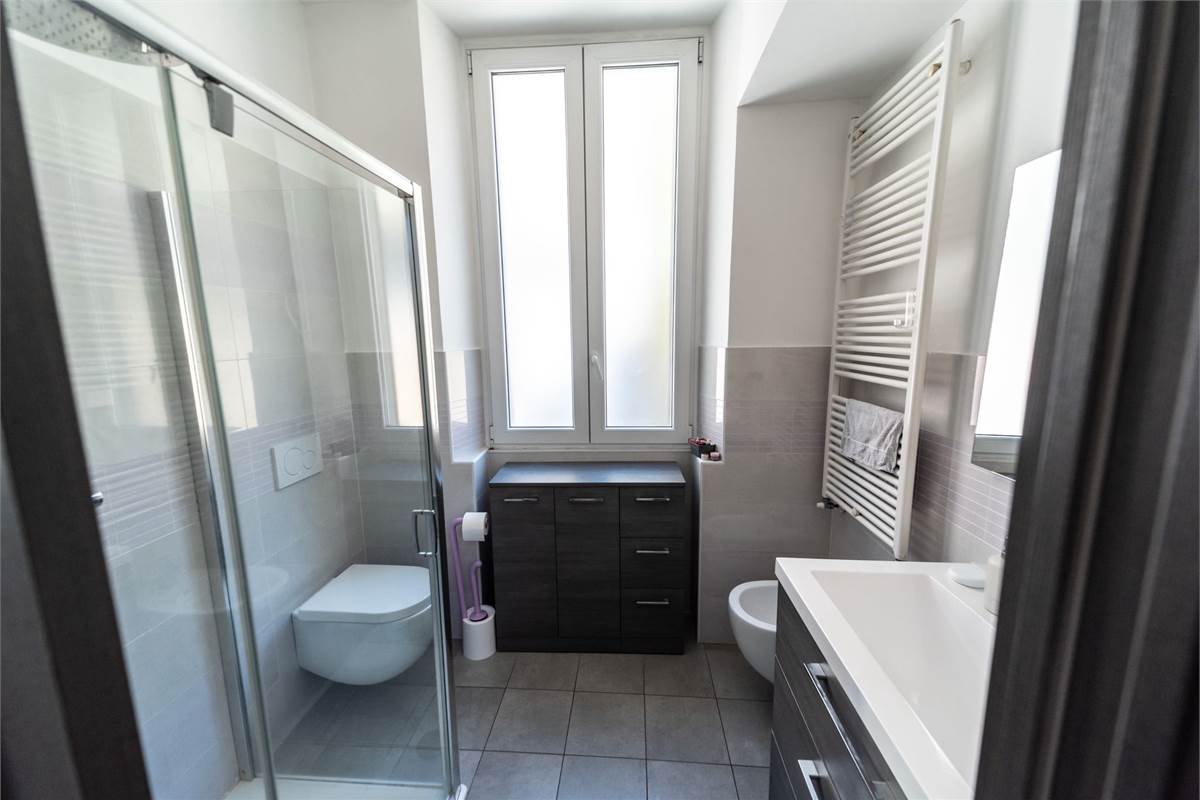 QUADRILOCALE SU DUE LIVELLI CON TERRAZZA VISTA LAGO COMO