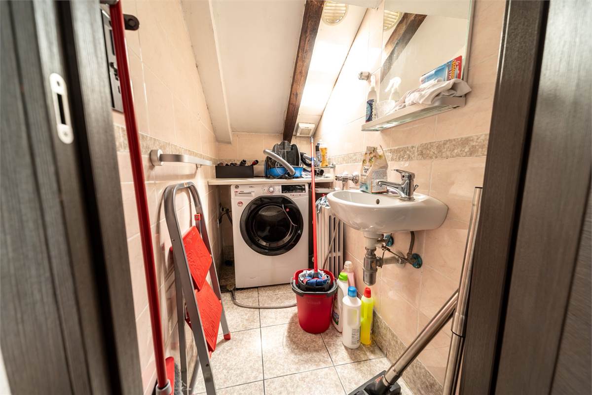 QUADRILOCALE SU DUE LIVELLI CON TERRAZZA VISTA LAGO COMO