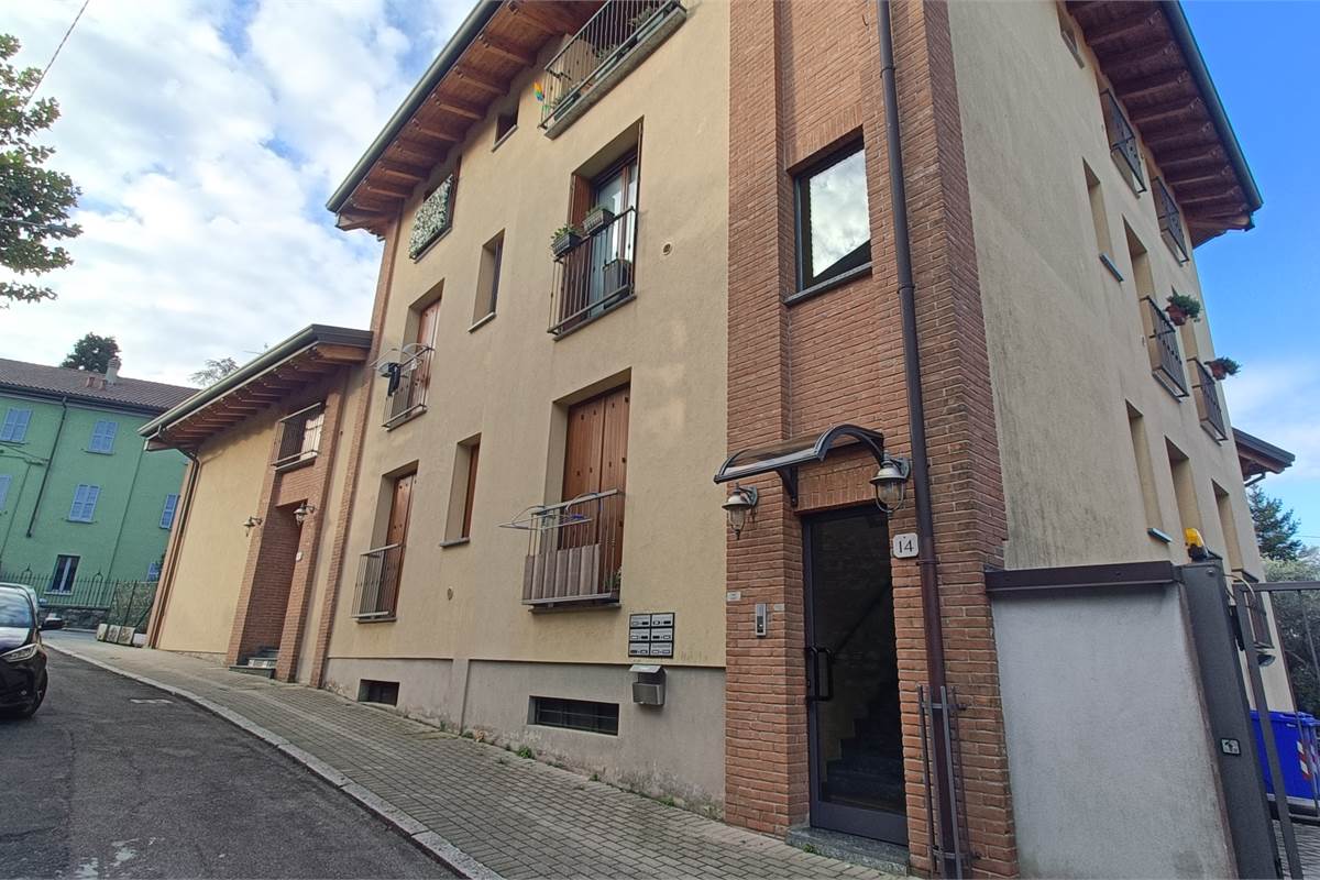 BILOCALE ARREDATO ALBATE COMO