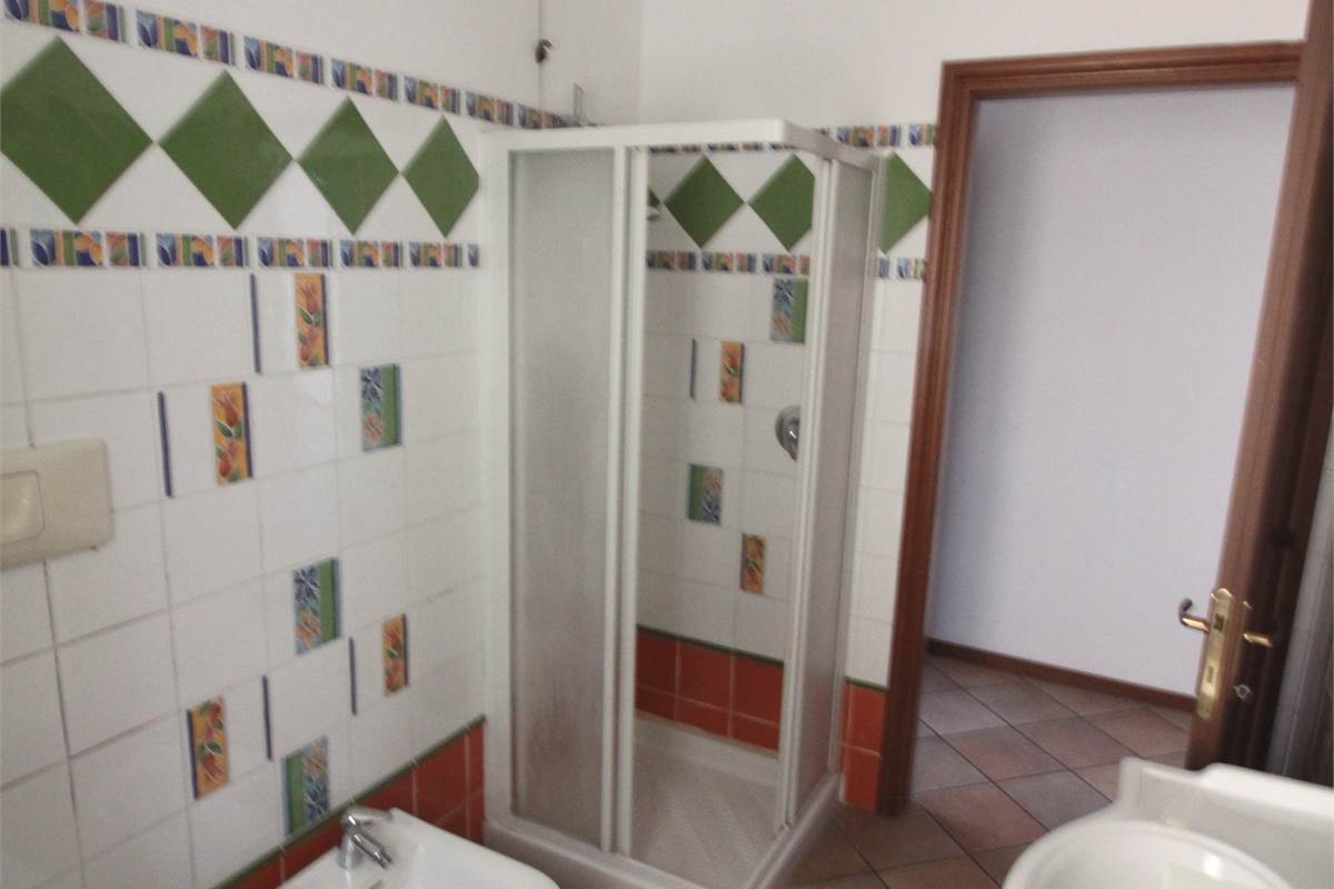 AMPIO QUADRILOCALE CON BOX DOPPIO - VILLA GUARDIA