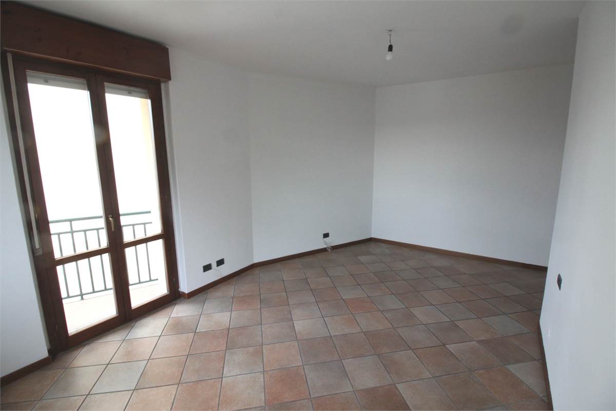 AMPIO QUADRILOCALE CON BOX DOPPIO - VILLA GUARDIA