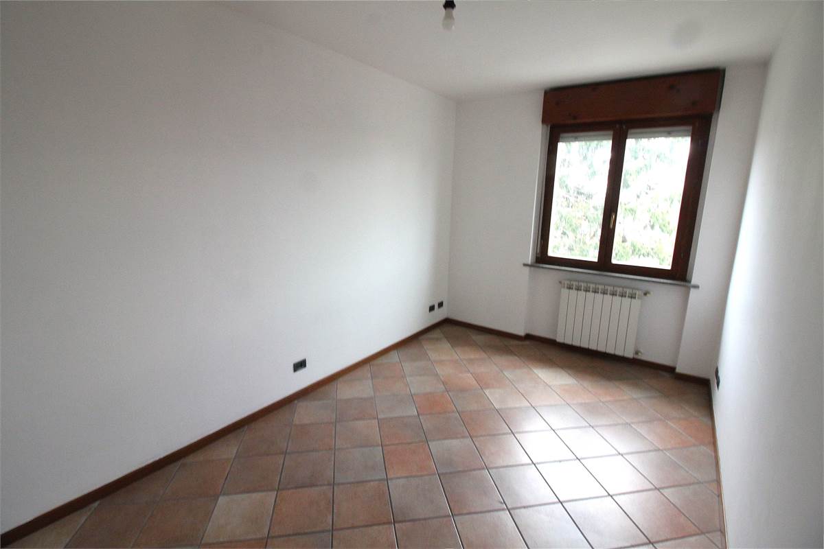 AMPIO QUADRILOCALE CON BOX DOPPIO - VILLA GUARDIA
