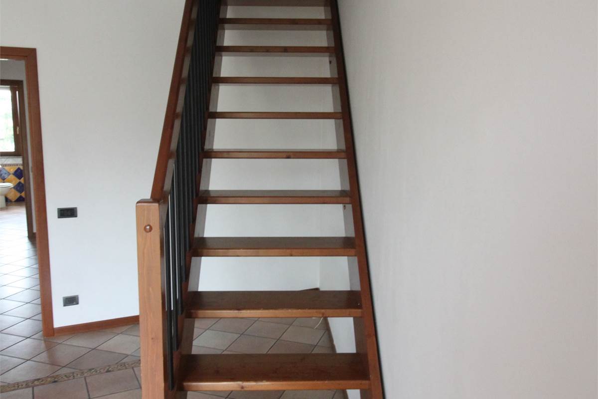 AMPIO QUADRILOCALE CON BOX DOPPIO - VILLA GUARDIA