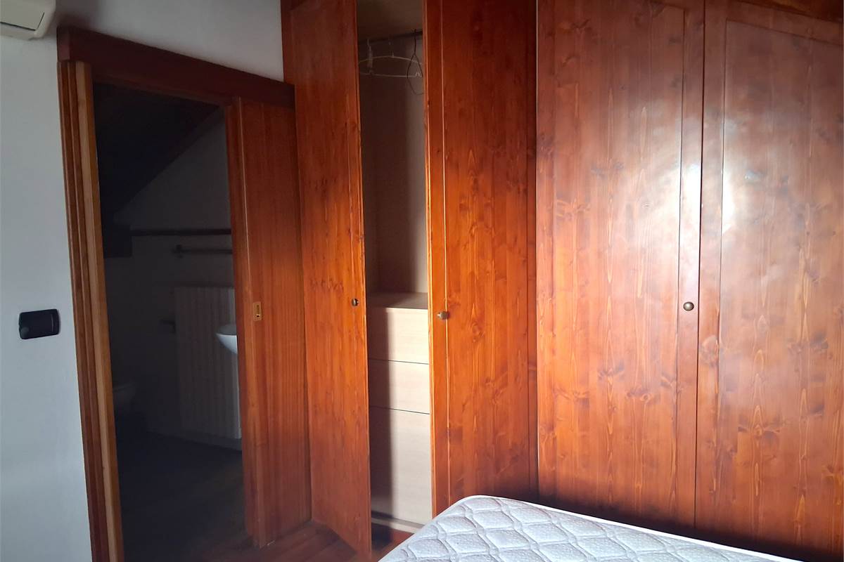 PORZIONE CASA CIELO TERRA CON  2 GRANDI BOX - ROVENNA - CERNOBBIO