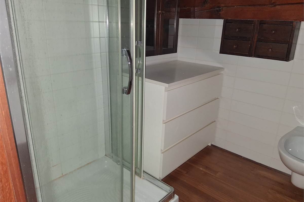 PORZIONE CASA CIELO TERRA CON  2 GRANDI BOX - ROVENNA - CERNOBBIO