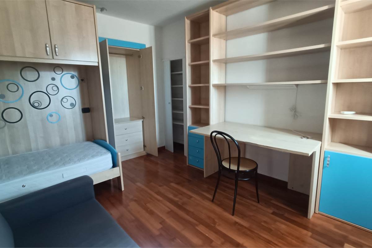 PORZIONE CASA CIELO TERRA CON  2 GRANDI BOX - ROVENNA - CERNOBBIO