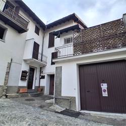 PORZIONE CASA CIELO TERRA CON  2 GRANDI BOX - ROVENNA - CERNOBBIO