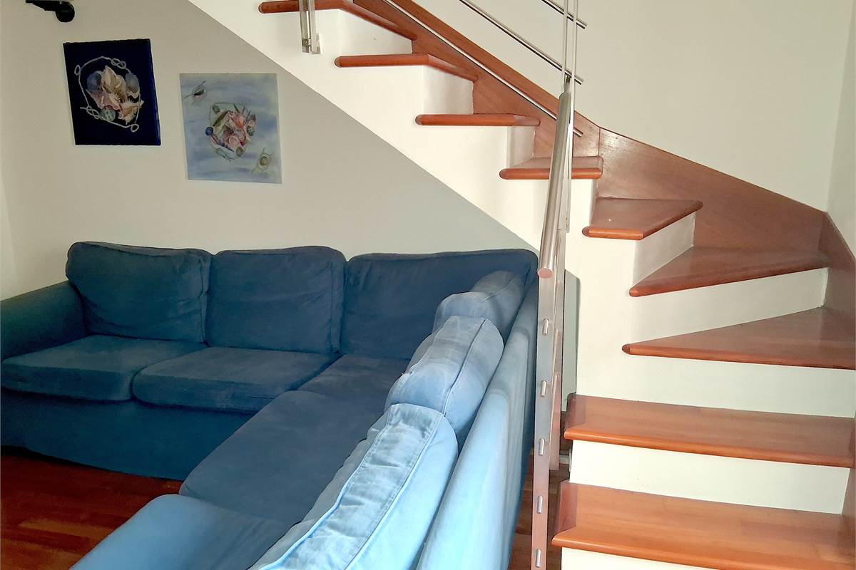 PORZIONE DI CASA CIELO TERRA CON TRIPLO BOX -ROVENNA -CERNOBBIO