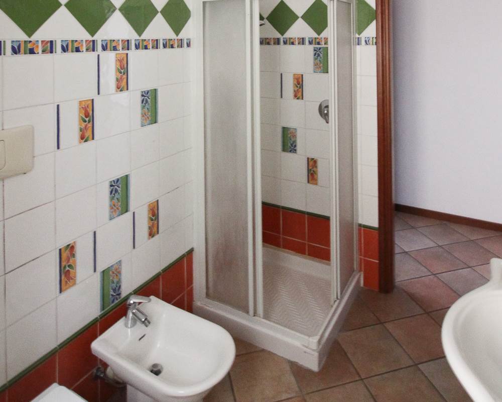 AMPIO QUADRILOCALE CON BOX DOPPIO - VILLA GUARDIA