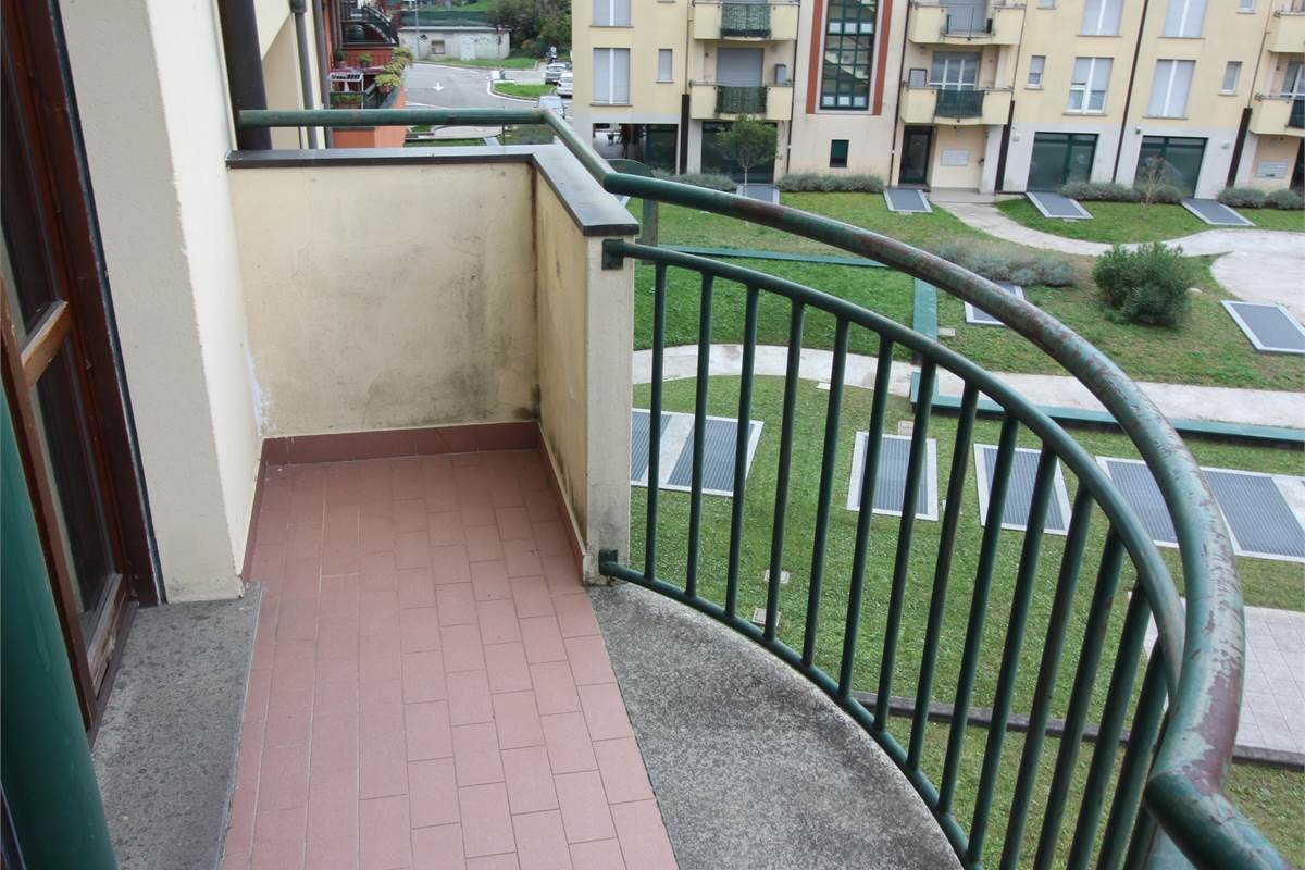 AMPIO QUADRILOCALE CON BOX DOPPIO - VILLA GUARDIA