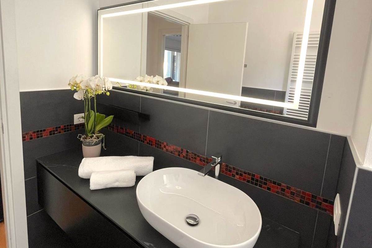 NUOVO QUADRILOCALE IN AFFITTO - BORGHI - COMO