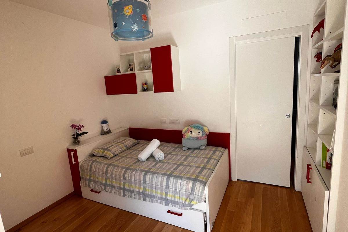 NUOVO QUADRILOCALE IN AFFITTO - BORGHI - COMO