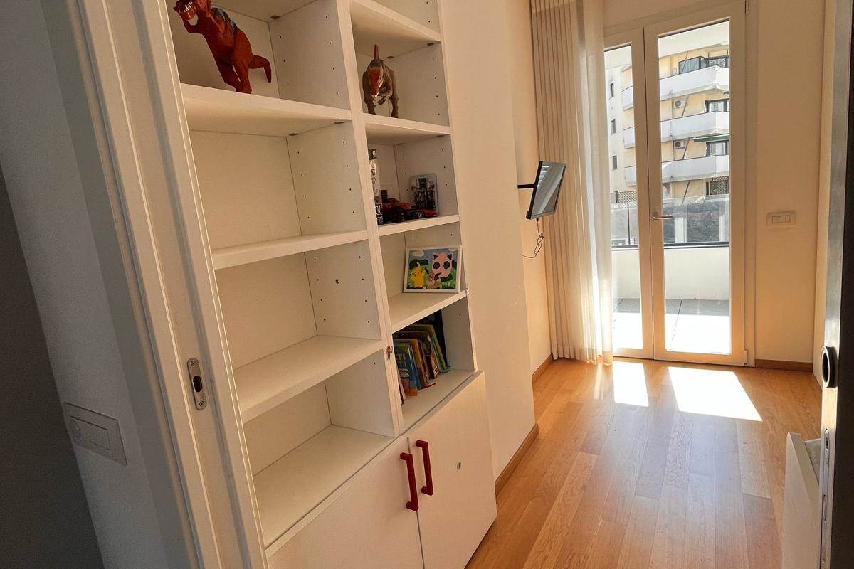 NUOVO QUADRILOCALE IN AFFITTO - BORGHI - COMO