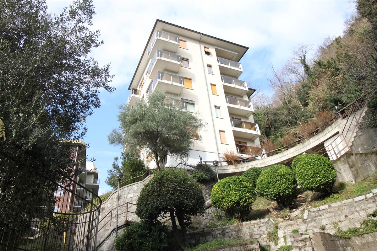 SPLENDITO QUADRILOCALE IN ZONA PANORAMICA