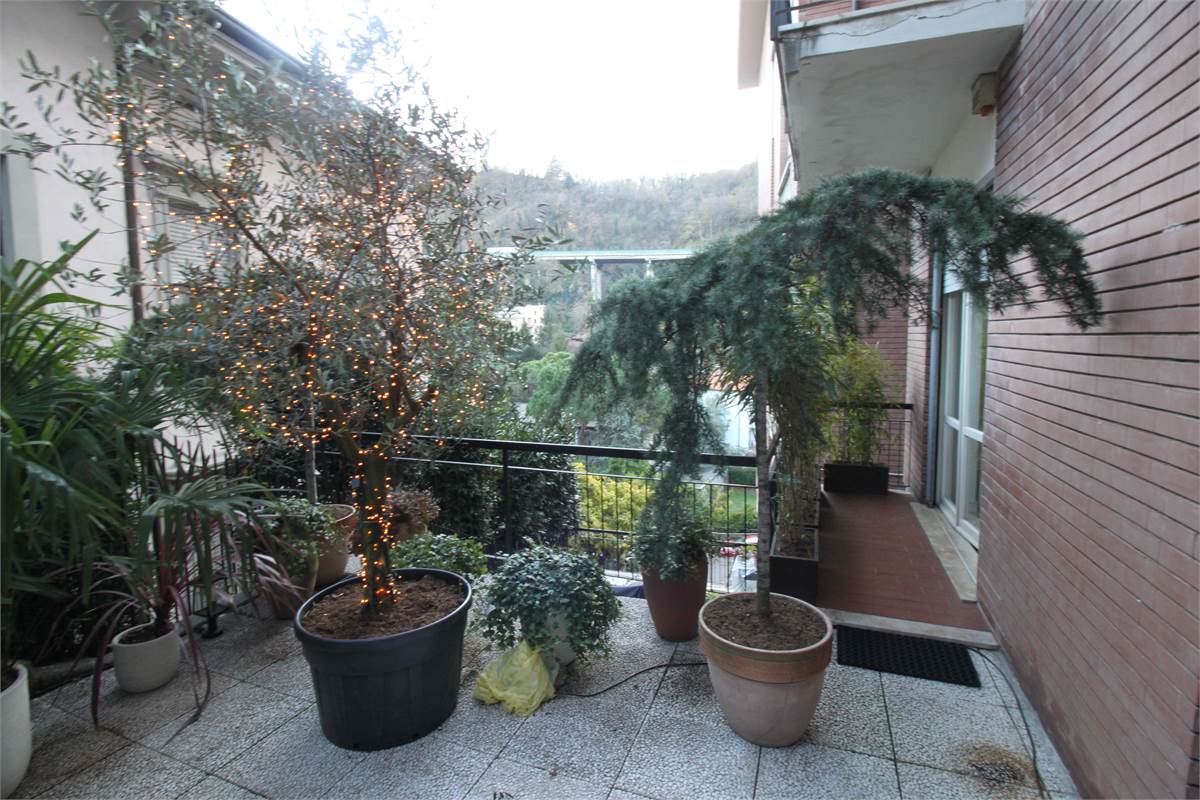 AMPIO APPARTAMENTO BILOCALE CON MERAVIGLIOSO TERRAZZO