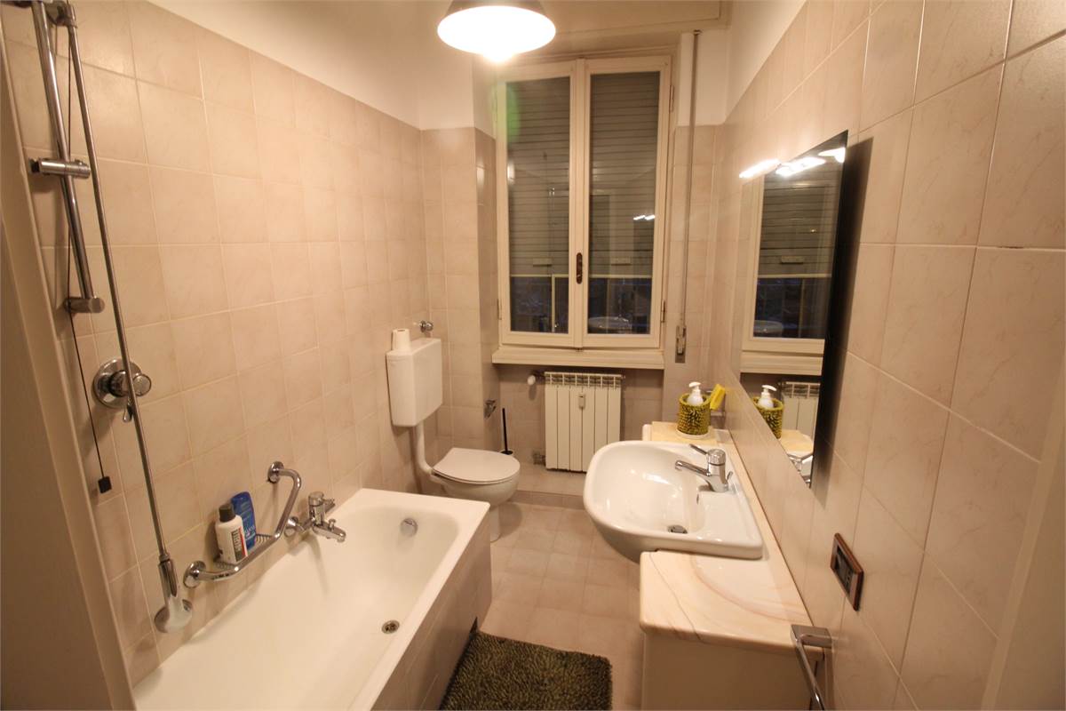 AMPIO APPARTAMENTO BILOCALE CON MERAVIGLIOSO TERRAZZO