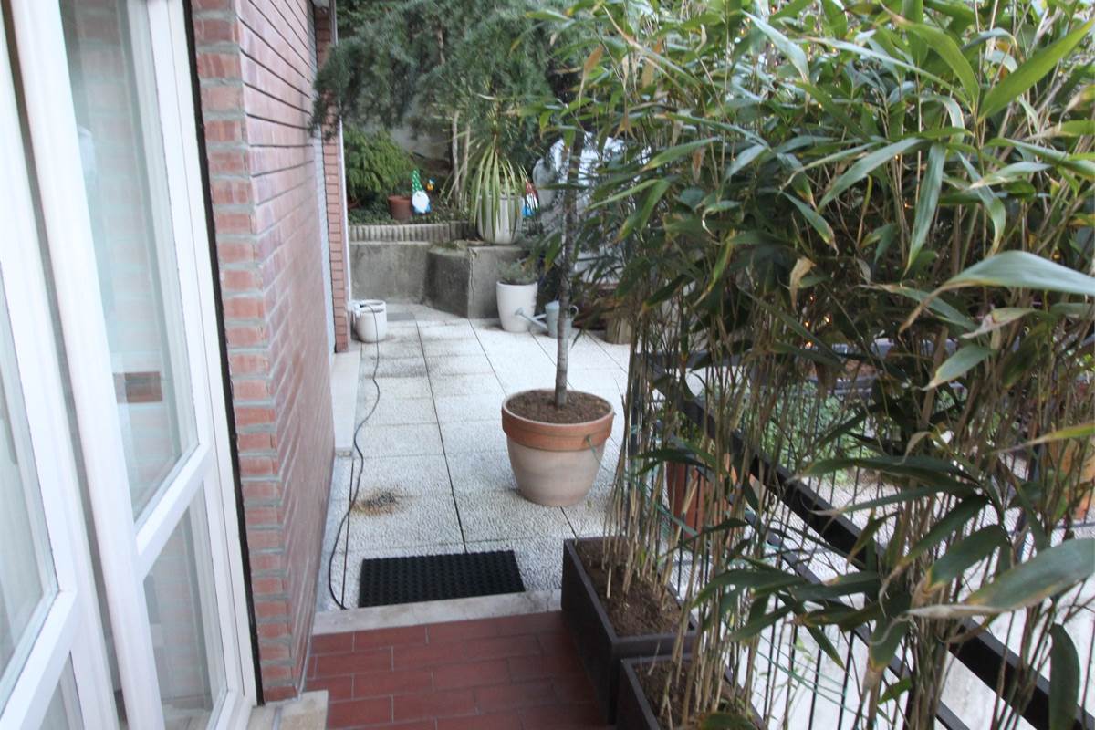 AMPIO APPARTAMENTO BILOCALE CON MERAVIGLIOSO TERRAZZO