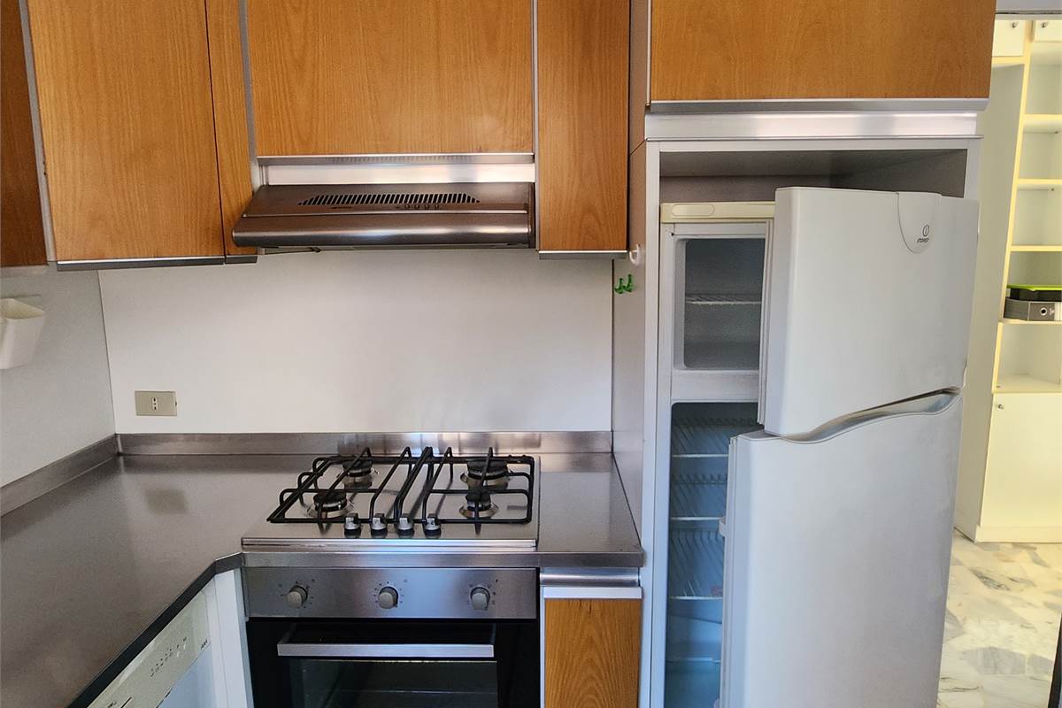 Ampio trilocale in zona Villa Olmo