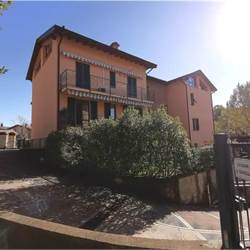 COMO CAMNAGO VOLTA bilocale arredato con balcone, box e cantina