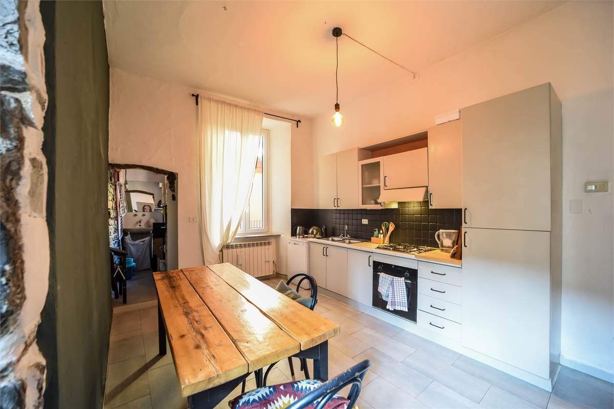 APPARTAMENTO CON BALCONE CENTRO STORICO - COMO