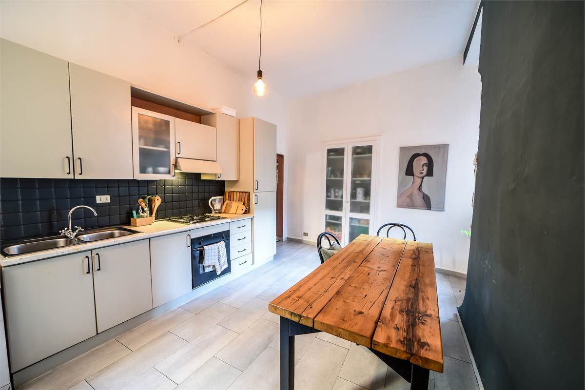 APPARTAMENTO CON BALCONE CENTRO STORICO - COMO