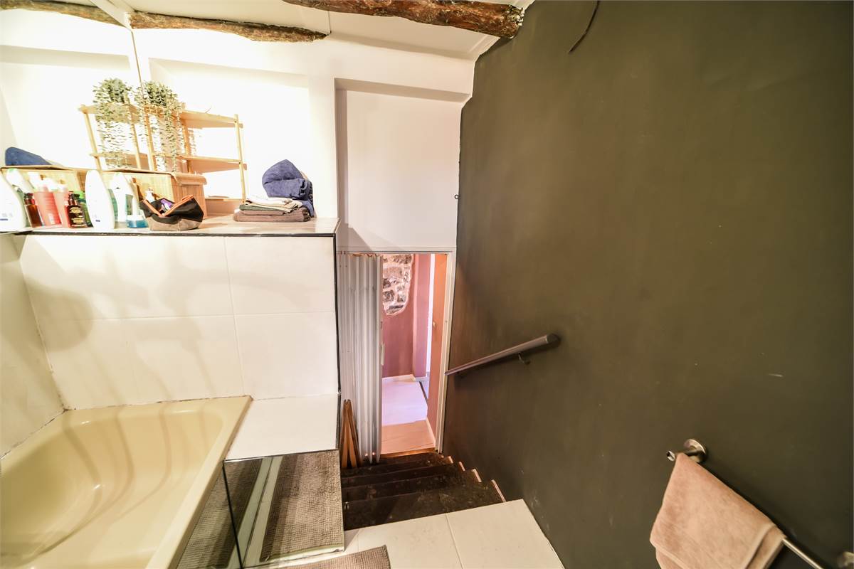 APPARTAMENTO CON BALCONE CENTRO STORICO - COMO